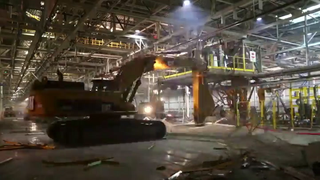 Watch Ford's Massive Factory Renovation In Mesmerizing Fast-Motion